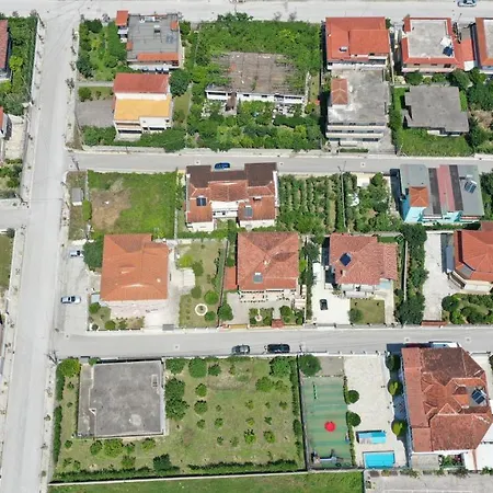 Raisa 12 Apartman *
